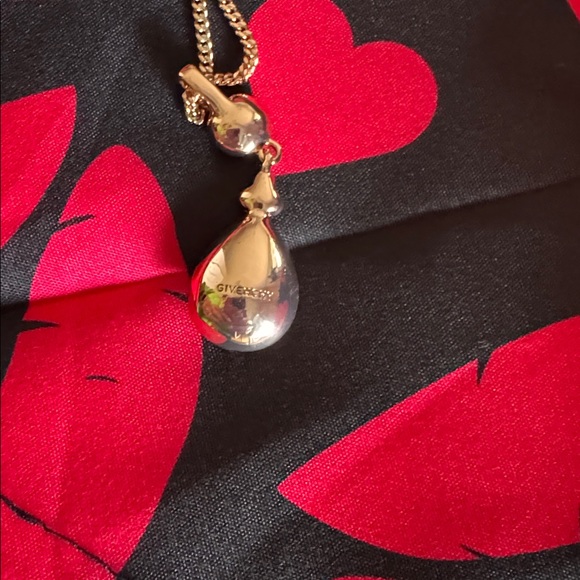 Givenchy 
Rose gold tone necklace - Picture 7 of 9